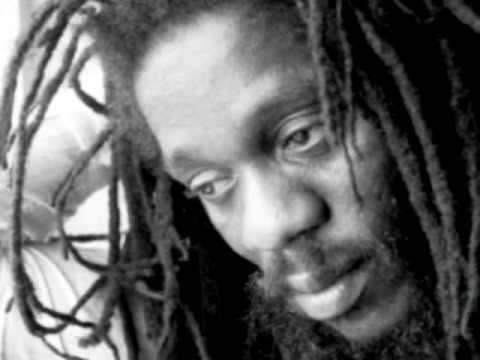 Hot like a melting pot - Dennis Brown