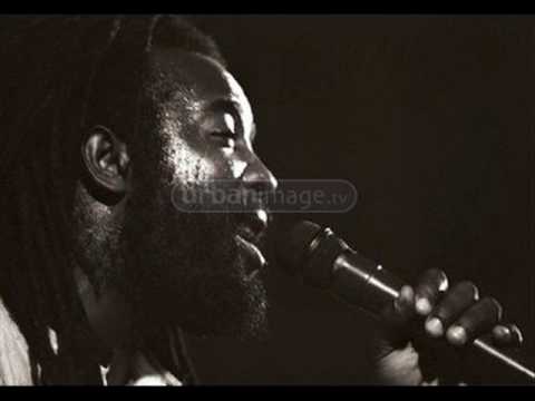 Dennis Brown - No man is an island