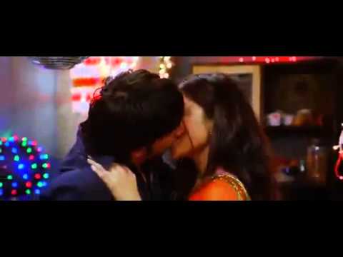 Anushka Sharma Hot Kiss Band Baja Baaraat