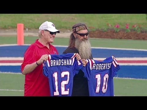 Bradshaw reunites with Duck Dynasty's Phil Robertson