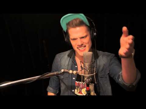 I Should Tell Ya Momma On You - Scott Hoying (Red Cover)