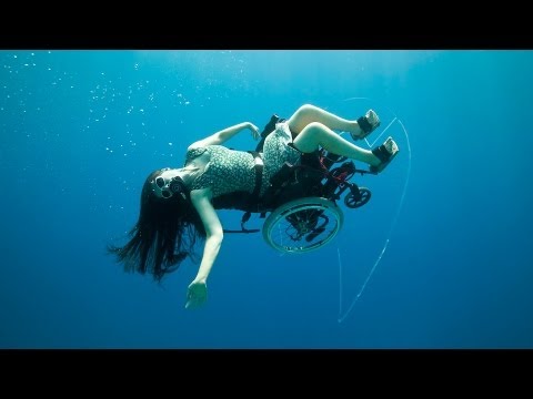 Sue Austin: Deep sea diving ... in a wheelchair