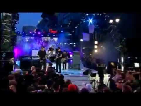 Three Days Grace - I Hate Everything About You (live @ MMVA's 2004)