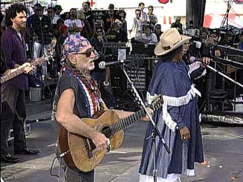 Willie Nelson - Amazing Grace (Live At Farm Aid 1995)