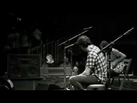 Pearl Jam - Footsteps - Brooklyn (October 19, 2013)