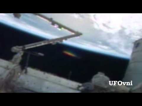 USTREAM LIVE UFO Large Alien Spacecraft Near The ISS, April 7, 2013 HD 1080p