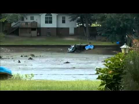 SHOCKED SOUTH CAROLINA RESIDENTS AWAKE WEDNESDAY TO 6 ACRE POND LEFT EMPTY (AUG 8, 2013)