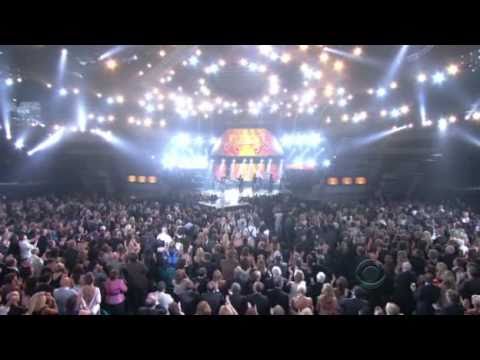 Brad Paisley - Old Alabama (Live at the 46th Annual ACM Awards 2011)