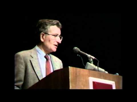 Noam Chomsky - The Political Economy of the Mass Media - Part 1 HD