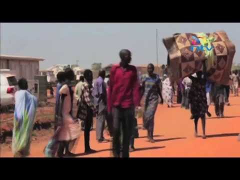 South Sudan turmoil: WFP, Other aid agencies give food to people in UN Compounds