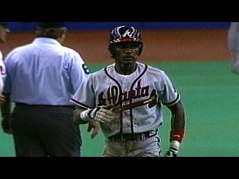 ATL@MON: Nixon steals six bases in one game