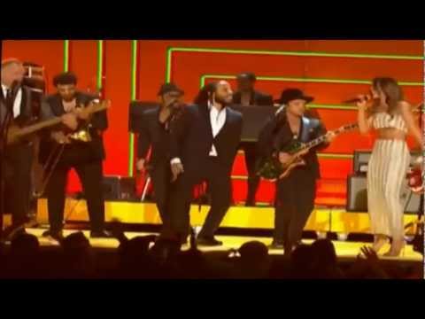 Could you be loved (Bob Marley Tribute) Grammy Awards 2013