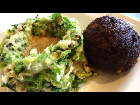 Endive mash and Dutch meatballs