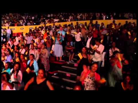 Joyous Celebration {J C 16}   I Beat Medley Ft  Khaya Mthethwa