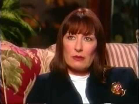 (1).3Anjelica Huston-Intimate portrait