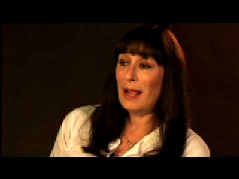 Anjelica Huston's Interview With PETA