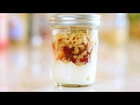 How To Make Portable Mason Jar Meals