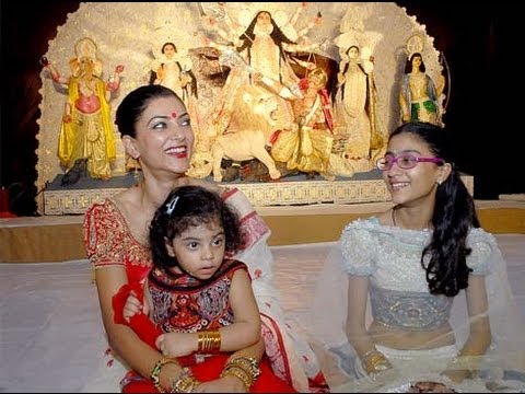 Bengali Beauty Sushmita Sen Celebrates Durga Pooja In Mumbai!! - UTVSTARS HD