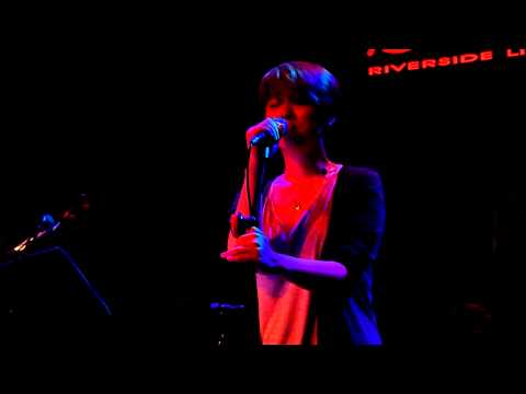 Yoyo Sham 岑寧兒《2/2 Live》- 哪裡