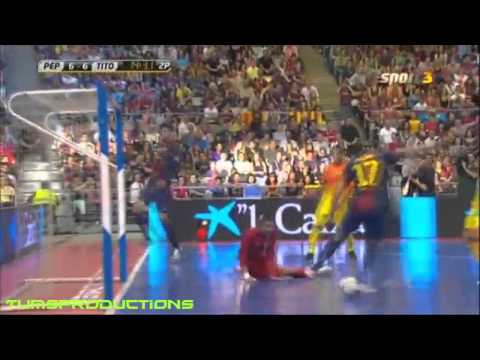 Gerard Piqué Freestyle vs Barcelona (2012)