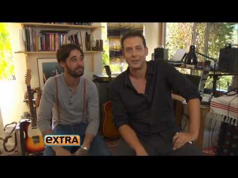 Ryan Bingham and Gotye on Extra