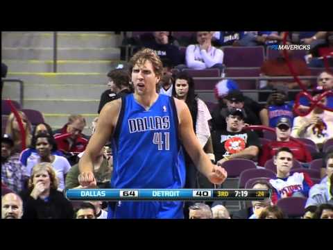 Dirk Nowitzki 'revving it up' like Vince Carter after a dunk (2012.01.10)