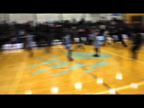 College Basketball - Incredible Buzzer Beater Game Winner