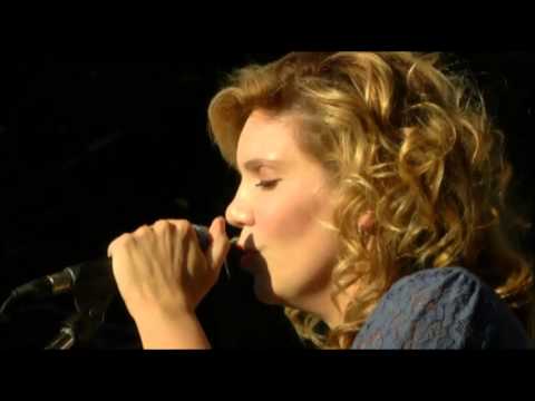 Alison Krauss & The Jerry Douglas Band - You Don't Know Me [Live]