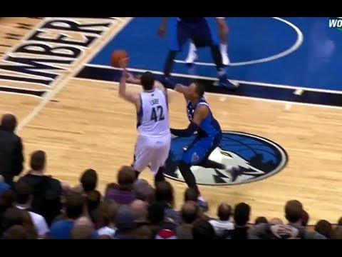 Kevin Love No Foul Call vs Mavs