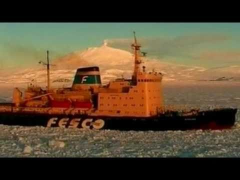 5 ships trapped by ice off eastern Russia