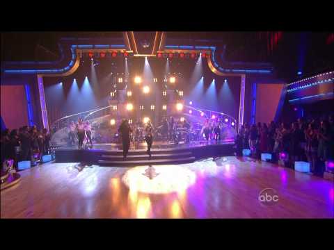 Shakira - Hips Don't Lie [Live Dancing With The Stars HD]