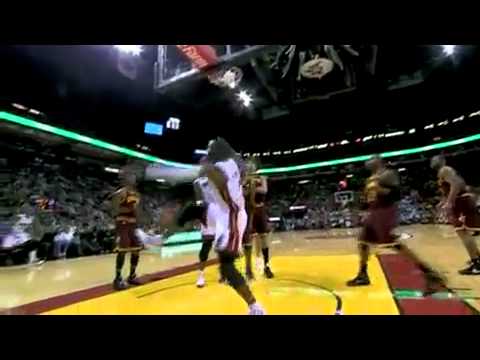 Dwyane Wade One-Handed Dunk on Antawn Jamison (December 15, 2010)