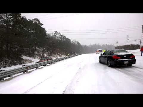 Birmingham snow - US 280 and ambulance spinning out