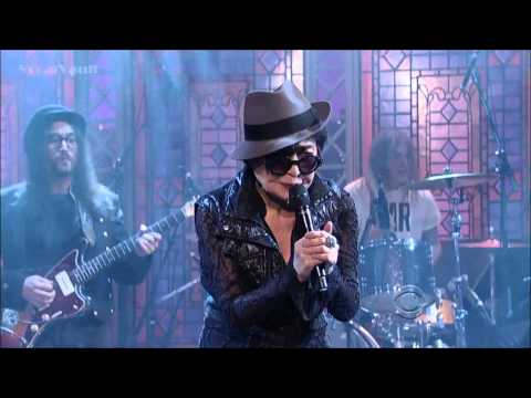 [HD] Yoko Ono - Cheshire Cat Cry (Ft. The Flaming Lips) - David Letterman 10-2-13