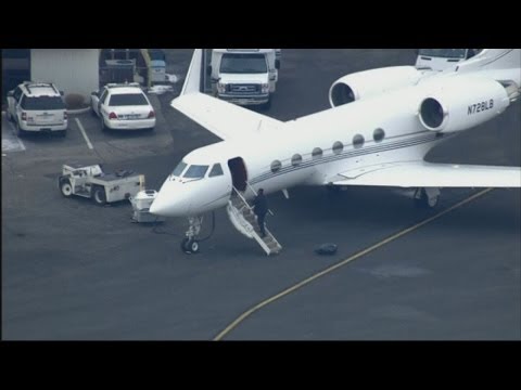 Justin Bieber's 'private jet is searched for marijuana after landing in New Jersey'