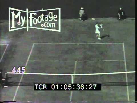 1941 SPORTS: U.S. WOMEN'S SINGLES CHAMPIONSHIP