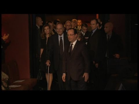 François Hollande et Jacques Chirac se retrouvent, enfin au Quai Branly - 21/11