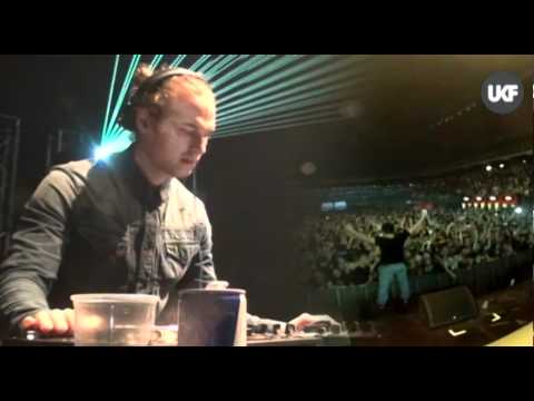 UKF vs RAMPAGE @ Lotto Arena Antwerp: Sigma feat I-Kay & MC Carasel