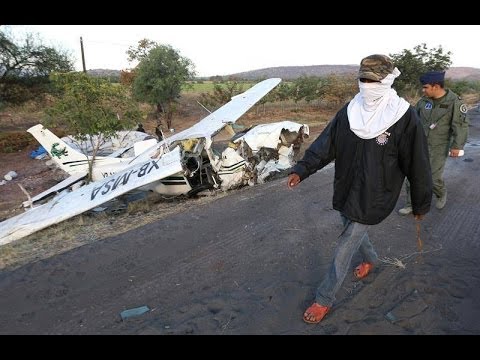 Se desploma Avion donde viajaba AUTODEFENSA MICHOACAN  Dr. Jose Manuel Mireles Valverde,1 muerto