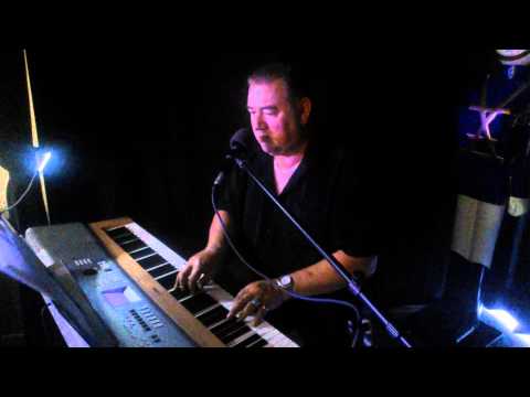 Geoff Willis-Piano Bar Entertainer Extraordinaire