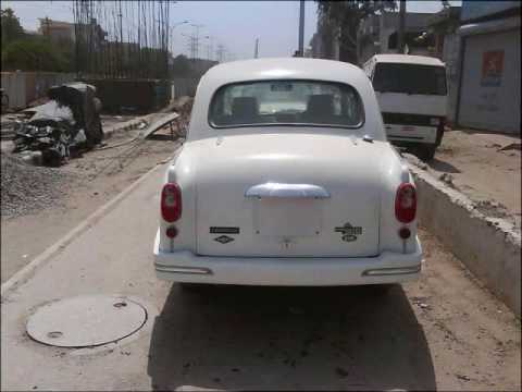 Hindustan Motors Ambassador Car / Ambassador Grand Crystal White