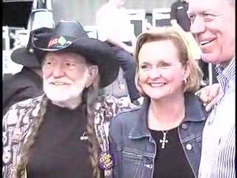 Claire McCaskill and Willie Nelson