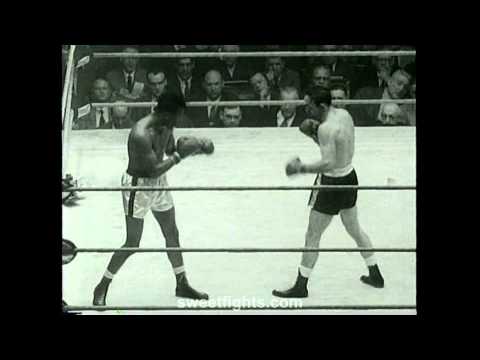 Sugar Ray Robinson Battles Brutal FIGHT Carmen Basilio