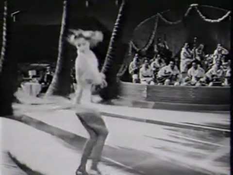 I Dood It 1942; Jimmy Dorsey + Lena Horne + Hazel Scott (excerpt)