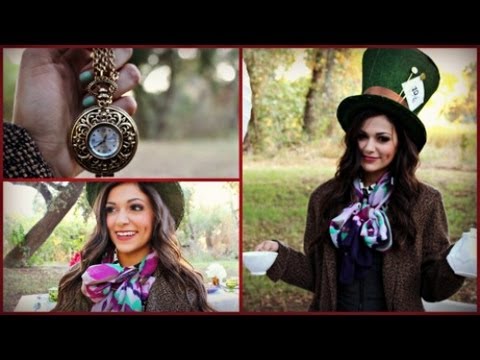 DIY Mad Hatter Halloween Costume & Makeup!