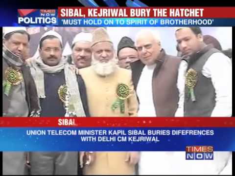 Kapil Sibal and Arvind Kejriwal bury the hatchet