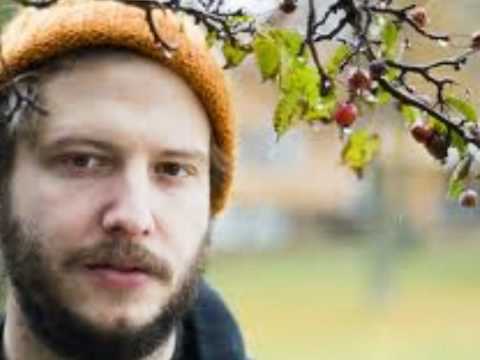 Bon Iver - I Can't Make You Love Me