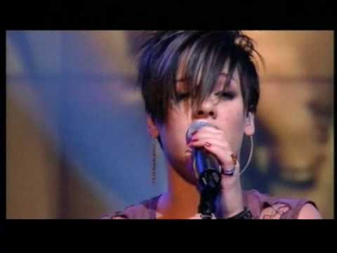 Pink - Family Portrait - TOTP UK 10Jan03 svcd