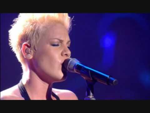 Pink - Family Portrait Live - I'm Not Dead Tour DVD