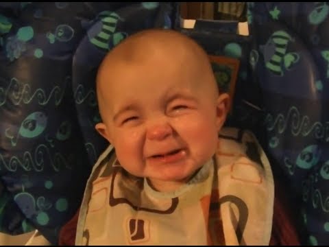 10 Months Baby Crying With Emotion When She Heard Her Mother's Sing